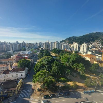 Apartamentos com 214m², 4 quartos, 2 suítes, 2 garagens, no bairro Centro em Florianópolis