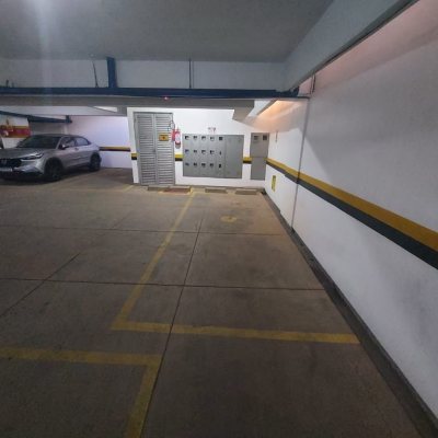 Apartamentos com 214m², 4 quartos, 2 suítes, 2 garagens, no bairro Centro em Florianópolis