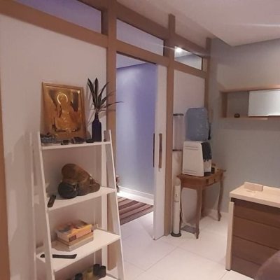 Sala com 35m², 1 garagem, no bairro Trindade em Florianópolis