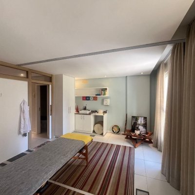 Sala com 35m², 1 garagem, no bairro Trindade em Florianópolis