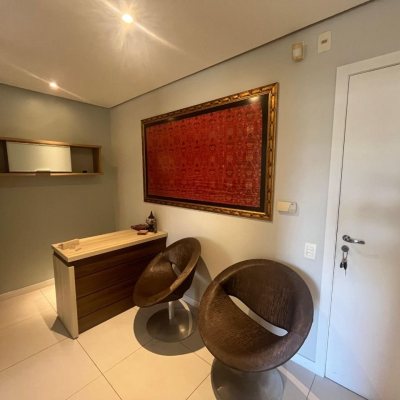 Sala com 35m², 1 garagem, no bairro Trindade em Florianópolis