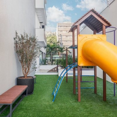 Apartamentos com 80m², 2 quartos, 2 suítes, 1 garagem, no bairro Centro em Florianópolis