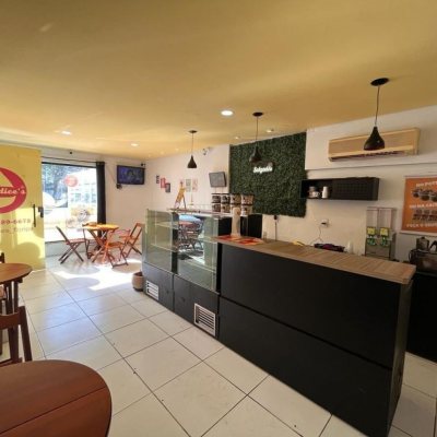 Loja com 56m², no bairro Kobrasol em São José