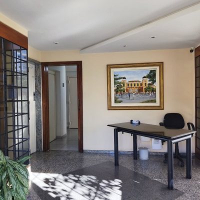 Apartamentos com 120m², 3 quartos, 1 suíte, 2 garagens, no bairro Centro em Florianópolis