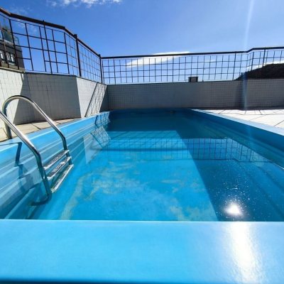 Apartamentos com 120m², 3 quartos, 1 suíte, 2 garagens, no bairro Centro em Florianópolis