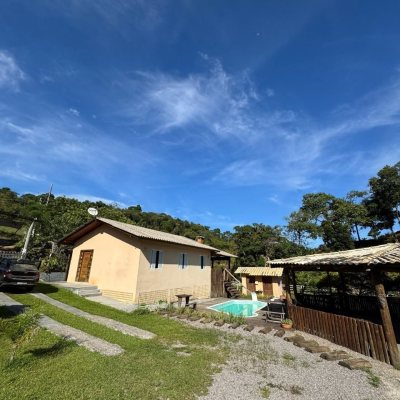 Sitio com 200m², no bairro Potecas em São José