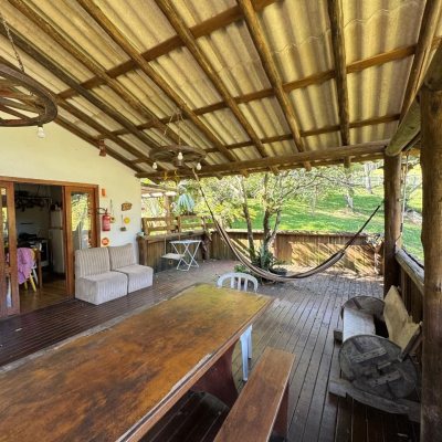 Sitio com 200m², no bairro Potecas em São José