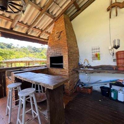 Sitio com 200m², no bairro Potecas em São José