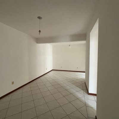 Apartamentos com 71m², 2 quartos, 1 garagem, no bairro Campinas em São José