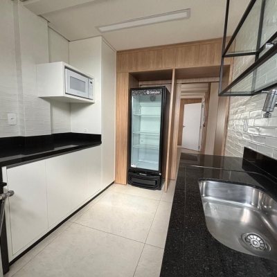 Apartamentos com 71m², 2 quartos, 1 garagem, no bairro Campinas em São José