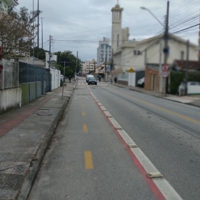 Terrenos Residenciais com 825m², no bairro Balneário em Florianópolis