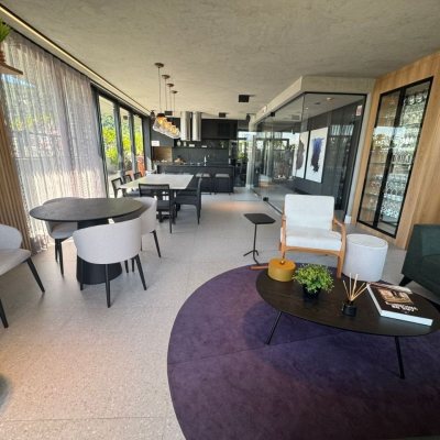 Apartamentos com 107m², 3 quartos, 1 suíte, 2 garagens, no bairro Centro em Florianópolis