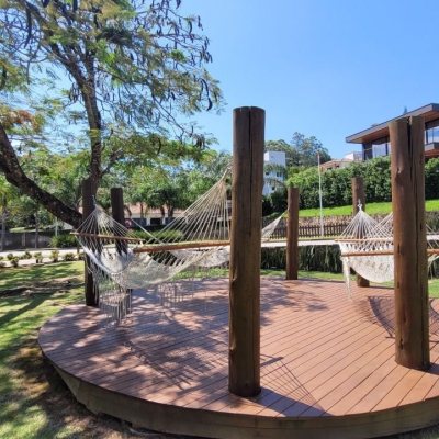 Terrenos Residenciais com 762m², no bairro Cacupé em Florianópolis