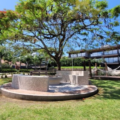 Terrenos Residenciais com 762m², no bairro Cacupé em Florianópolis