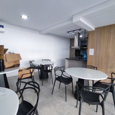 Apartamentos com 51m², 2 quartos, 1 garagem, no bairro Ingleses em Florianópolis