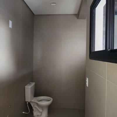 Sobrado Residencial com 153m², 3 quartos, 1 suíte, 1 garagem, no bairro Ipiranga em São José