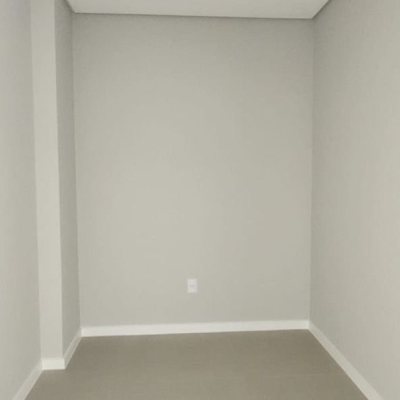 Sobrado Residencial com 153m², 3 quartos, 1 suíte, 1 garagem, no bairro Ipiranga em São José