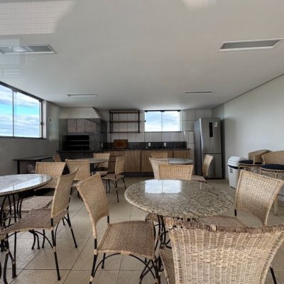 Apartamentos com 81m², 3 quartos, 1 suíte, 1 garagem, no bairro Centro em Florianópolis