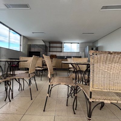 Apartamentos com 81m², 3 quartos, 1 suíte, 1 garagem, no bairro Centro em Florianópolis