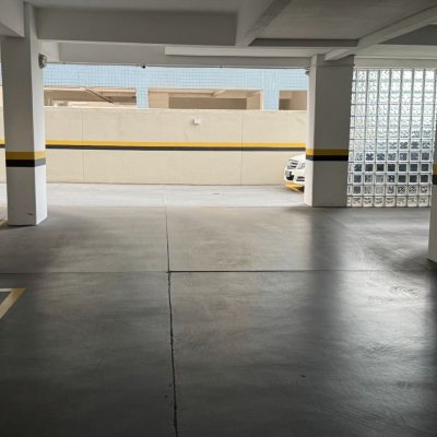 Apartamentos com 81m², 3 quartos, 1 suíte, 1 garagem, no bairro Centro em Florianópolis