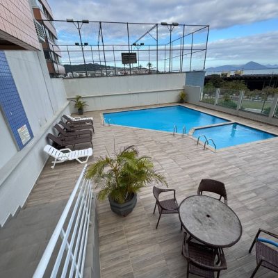 Apartamentos com 81m², 3 quartos, 1 suíte, 1 garagem, no bairro Centro em Florianópolis