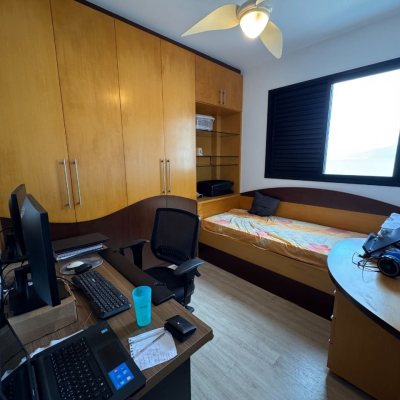 Apartamentos com 81m², 3 quartos, 1 suíte, 1 garagem, no bairro Centro em Florianópolis