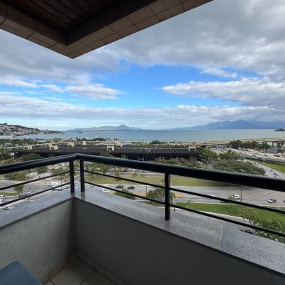 Apartamentos com 81m², 3 quartos, 1 suíte, 1 garagem, no bairro Centro em Florianópolis