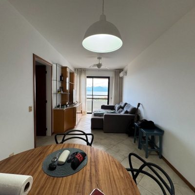 Apartamentos com 81m², 3 quartos, 1 suíte, 1 garagem, no bairro Centro em Florianópolis