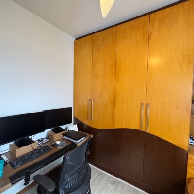 Apartamentos com 81m², 3 quartos, 1 suíte, 1 garagem, no bairro Centro em Florianópolis