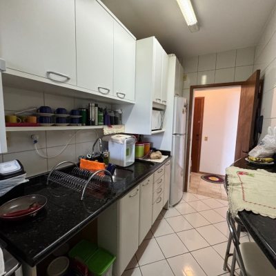 Apartamentos com 81m², 3 quartos, 1 suíte, 1 garagem, no bairro Centro em Florianópolis