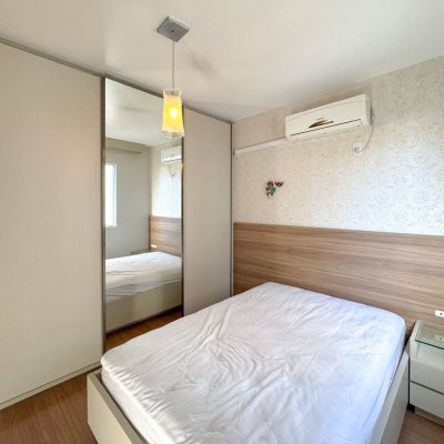 Apartamentos com 113m², 3 quartos, 1 suíte, 2 garagens, no bairro Centro em Florianópolis