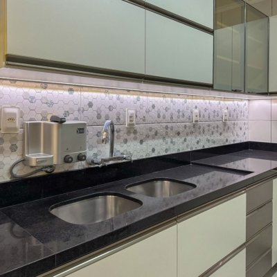 Apartamentos com 113m², 3 quartos, 1 suíte, 2 garagens, no bairro Centro em Florianópolis