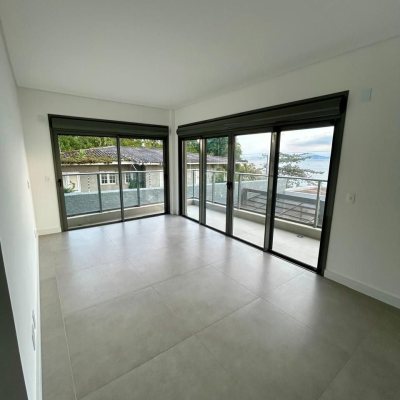 Apartamentos com 165m², 3 quartos, 3 suítes, 3 garagens, no bairro Cacupé em Florianópolis