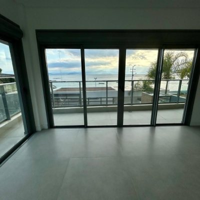 Apartamentos com 165m², 3 quartos, 3 suítes, 3 garagens, no bairro Cacupé em Florianópolis