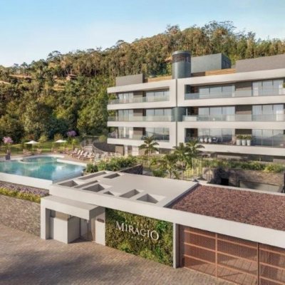 Cobertura com 167m², 3 quartos, 3 suítes, 3 garagens, no bairro Cacupé em Florianópolis