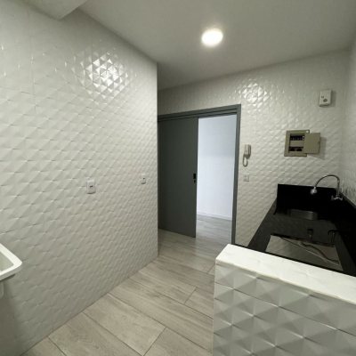 Apartamentos com 55m², 2 quartos, 1 garagem, no bairro Nossa Senhora Do Rosário em São José