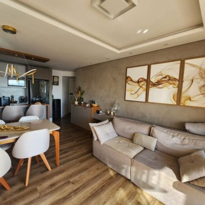 Apartamentos com 111m², 3 quartos, 1 suíte, 4 garagens, no bairro Abraão em Florianópolis