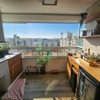 Apartamentos com 111m², 3 quartos, 1 suíte, 4 garagens, no bairro Abraão em Florianópolis