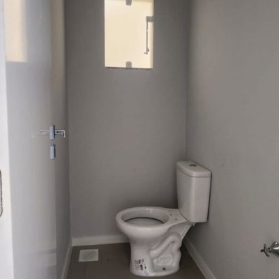 Casa Residencial com 150m², 3 quartos, 1 suíte, 1 garagem, no bairro Ipiranga em São José