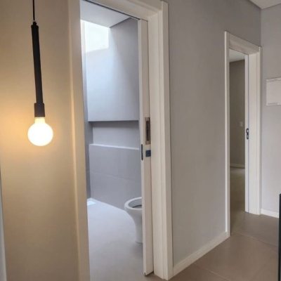 Casa Residencial com 150m², 3 quartos, 1 suíte, 1 garagem, no bairro Ipiranga em São José