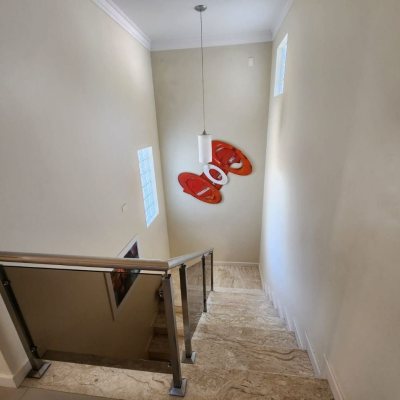 Casa Residencial com 204m², 4 quartos, 1 suíte, 4 garagens, no bairro Agronômica em Florianópolis