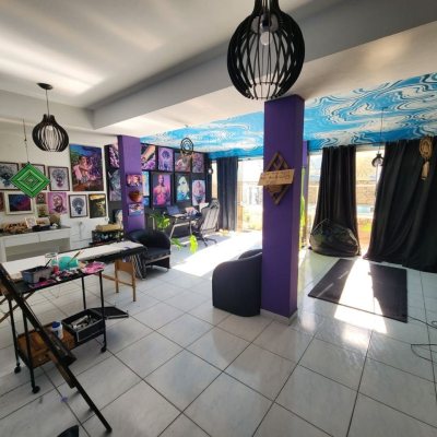 Casa Residencial com 204m², 4 quartos, 1 suíte, 4 garagens, no bairro Agronômica em Florianópolis