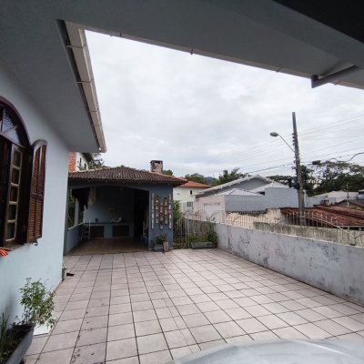 Terreno Comercial/Residencial com 797m², no bairro João Paulo em Florianópolis