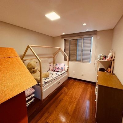 Apartamentos com 170m², 2 quartos, 1 suíte, 2 garagens, no bairro Balneário em Florianópolis