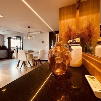 Apartamentos com 170m², 2 quartos, 1 suíte, 2 garagens, no bairro Balneário em Florianópolis