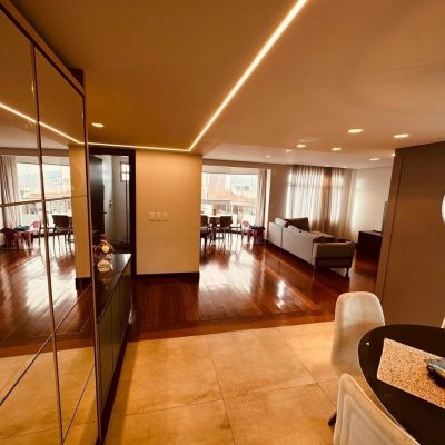 Apartamentos com 170m², 2 quartos, 1 suíte, 2 garagens, no bairro Balneário em Florianópolis