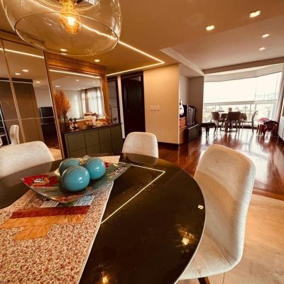 Apartamentos com 170m², 2 quartos, 1 suíte, 2 garagens, no bairro Balneário em Florianópolis