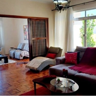 Casa Residencial com 315m², 5 quartos, 3 suítes, 3 garagens, no bairro Capoeiras em Florianópolis