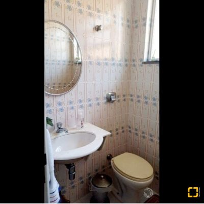 Casa Residencial com 315m², 5 quartos, 3 suítes, 3 garagens, no bairro Capoeiras em Florianópolis