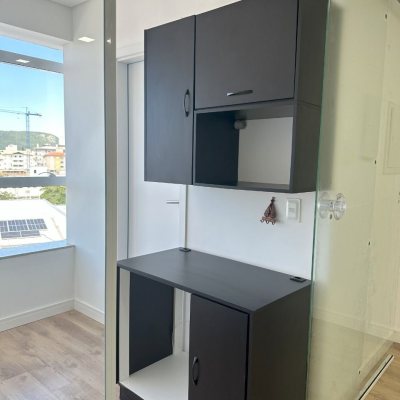 Sala com 30m², no bairro Ingleses do Rio Vermelho em Florianópolis